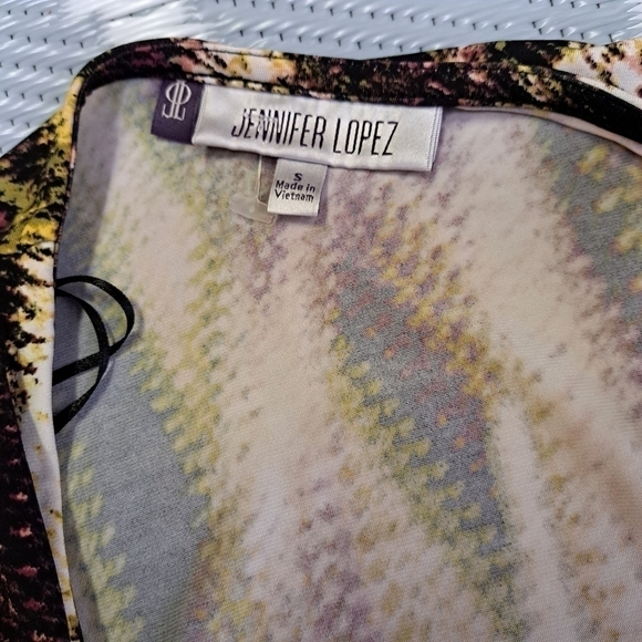 JENNIFER Lopez Faux wrap Dress - Picture 7 of 12